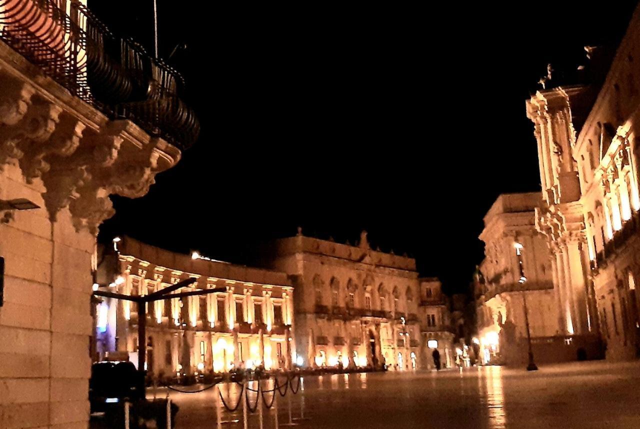 Elegante Appartamento In Palazzo Storico Ortigia Συρακούσες Εξωτερικό φωτογραφία